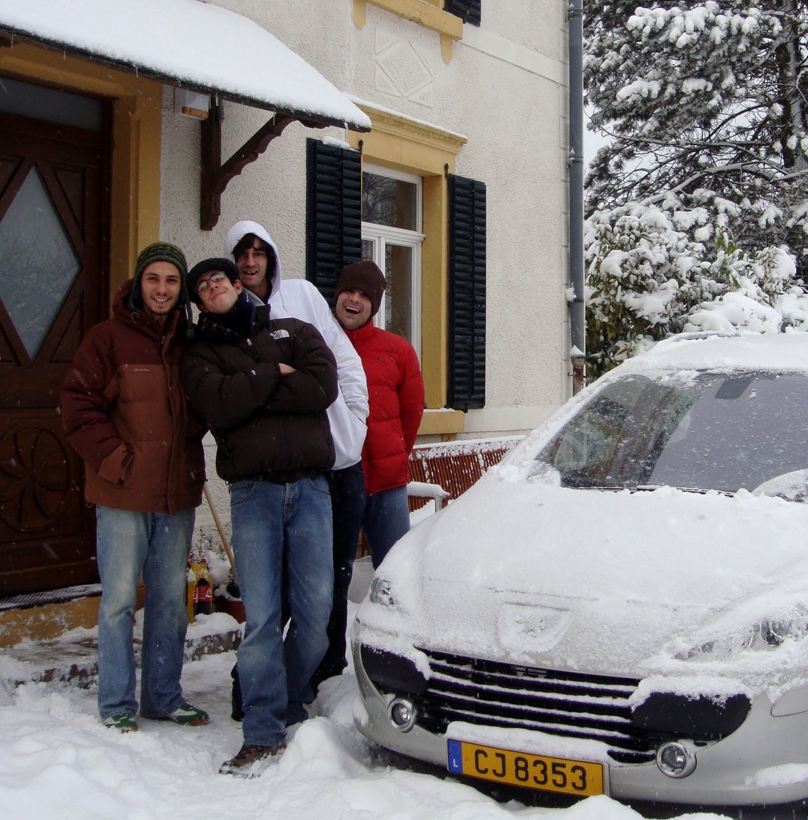 [DSC00132+-+Copy.JPG]
