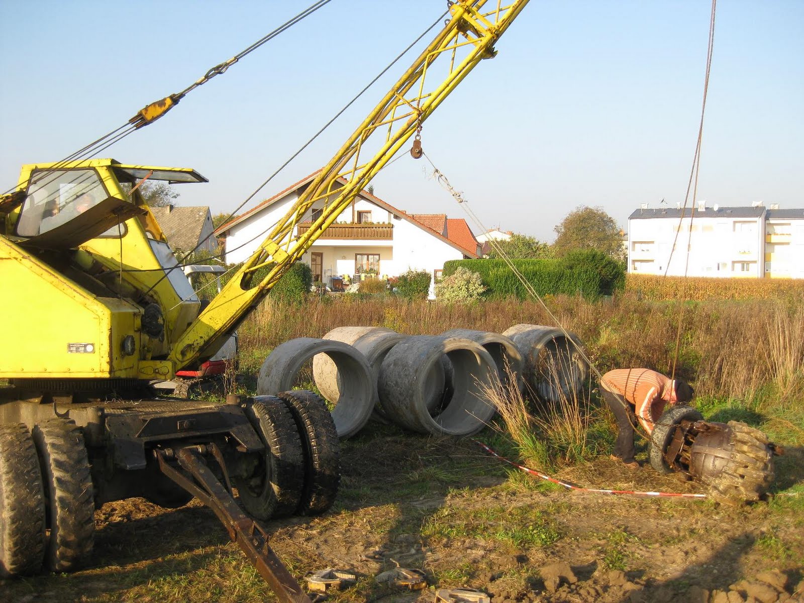 Dreischichtplatte Altholz Gartenzaun Fundament Betonieren