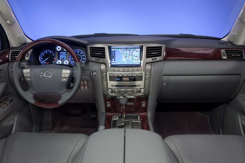 Lexus LX 2011