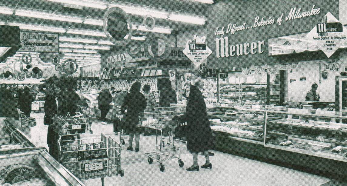 Pleasant Family Shopping A Trip to the Jewel Grand Bazaar