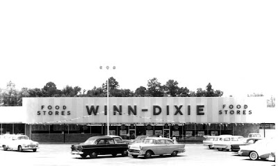 Pleasant Family Shopping The Boomin Winn Dixie