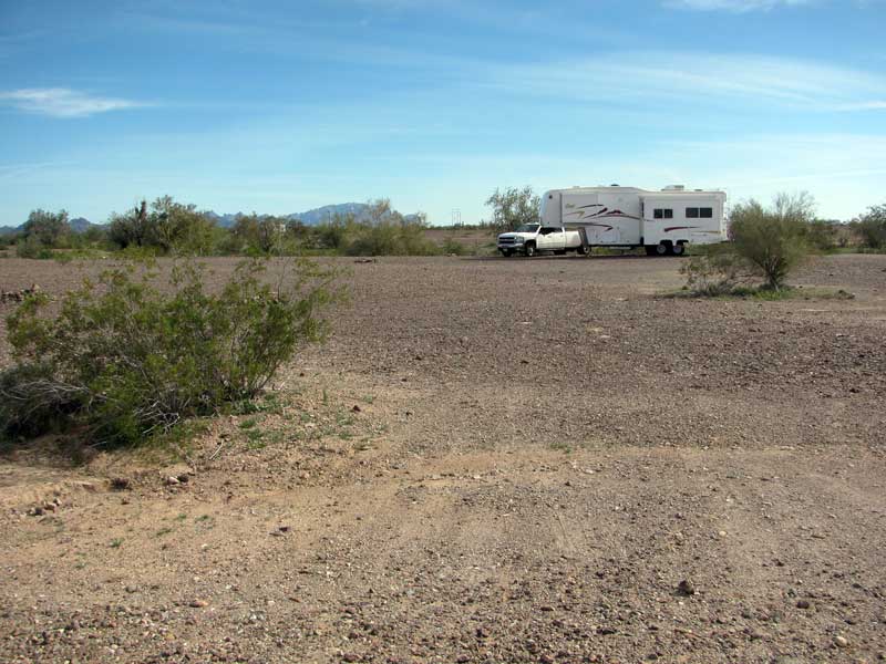 [Quartzsite-milepost99-11_bl.jpg]