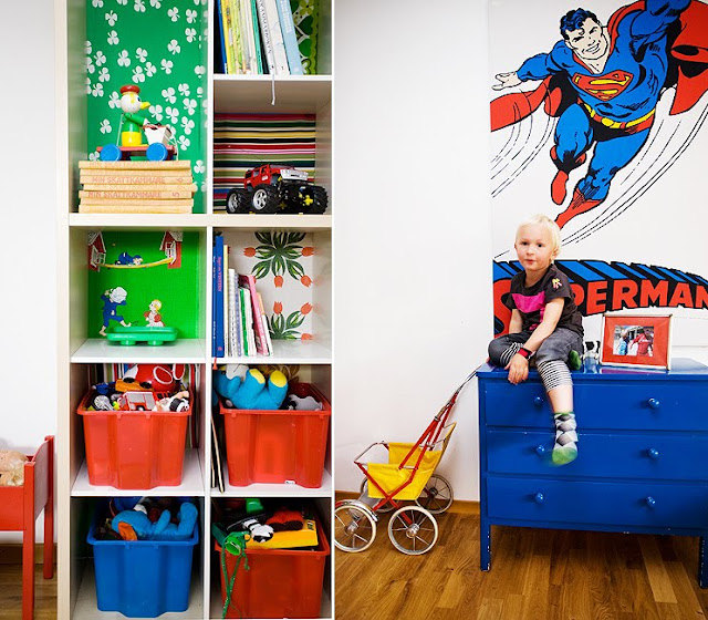 the boo and the boy Red and blue in kids' rooms