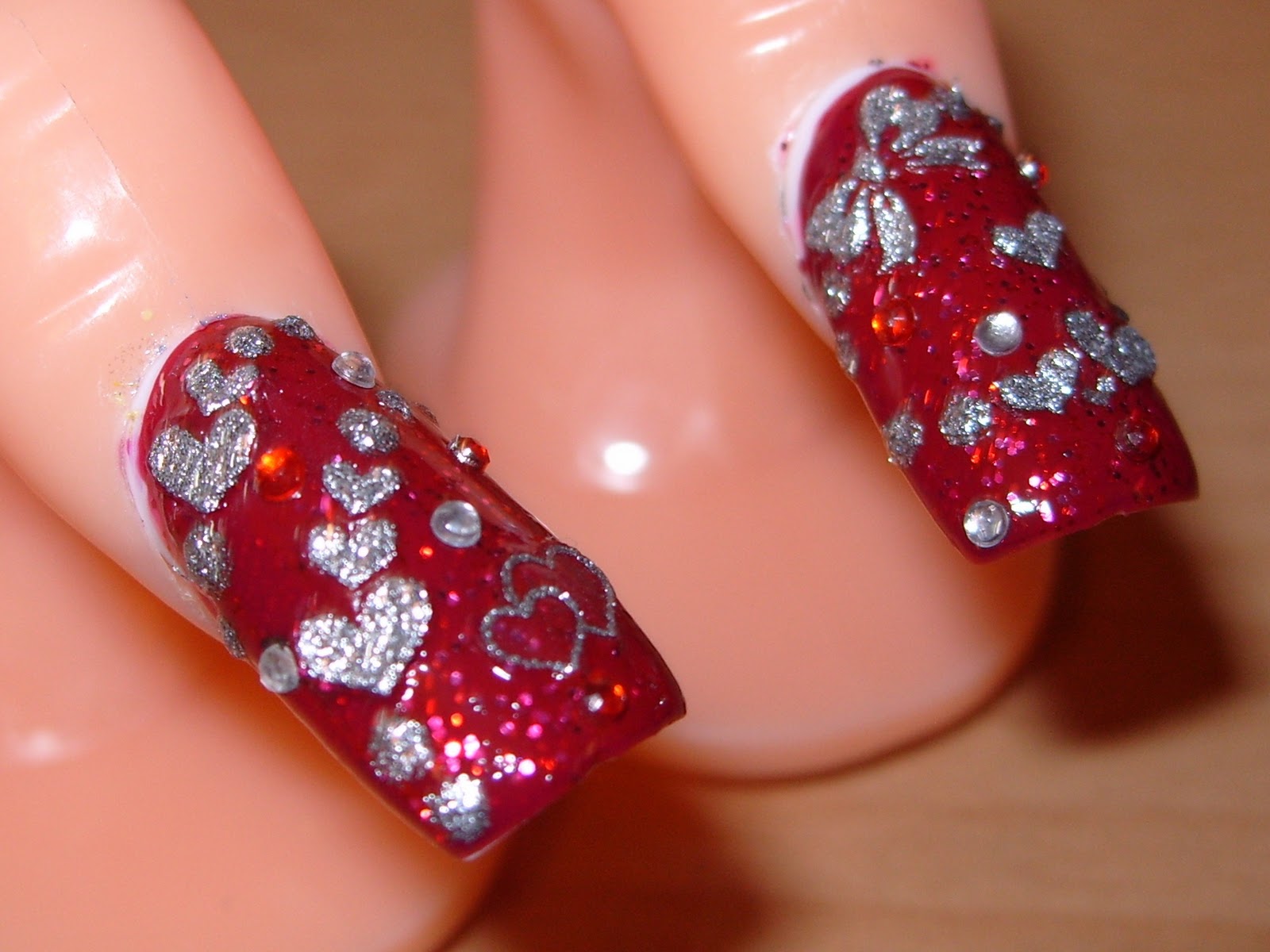 nail art valentine's day red