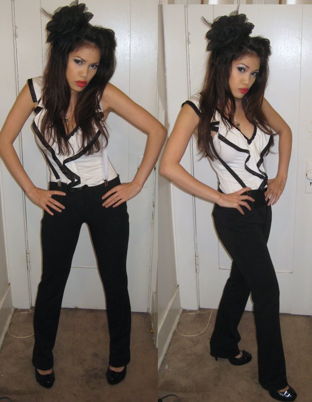 [galleryshowing1s.jpg]