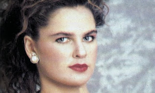 Con đường trở thành cường quốc sắc đẹp của Venezuela - Page 2 1990+Andre%C3%ADna+Katarina+Goetz+Blohm