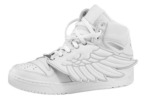 [jeremy-scott-adidas-white-wings-00.jpg]
