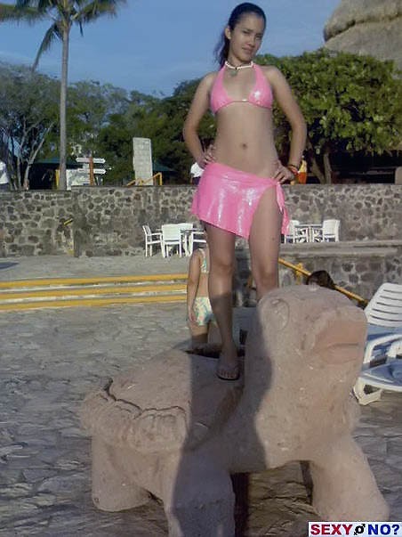 Pictures of naked el salvadorian girls fan image