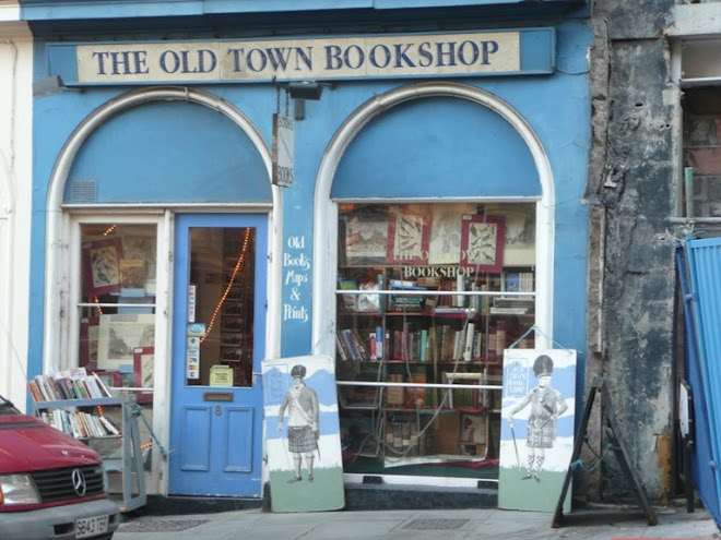 Charming bookshop in Edinburgh backstreet