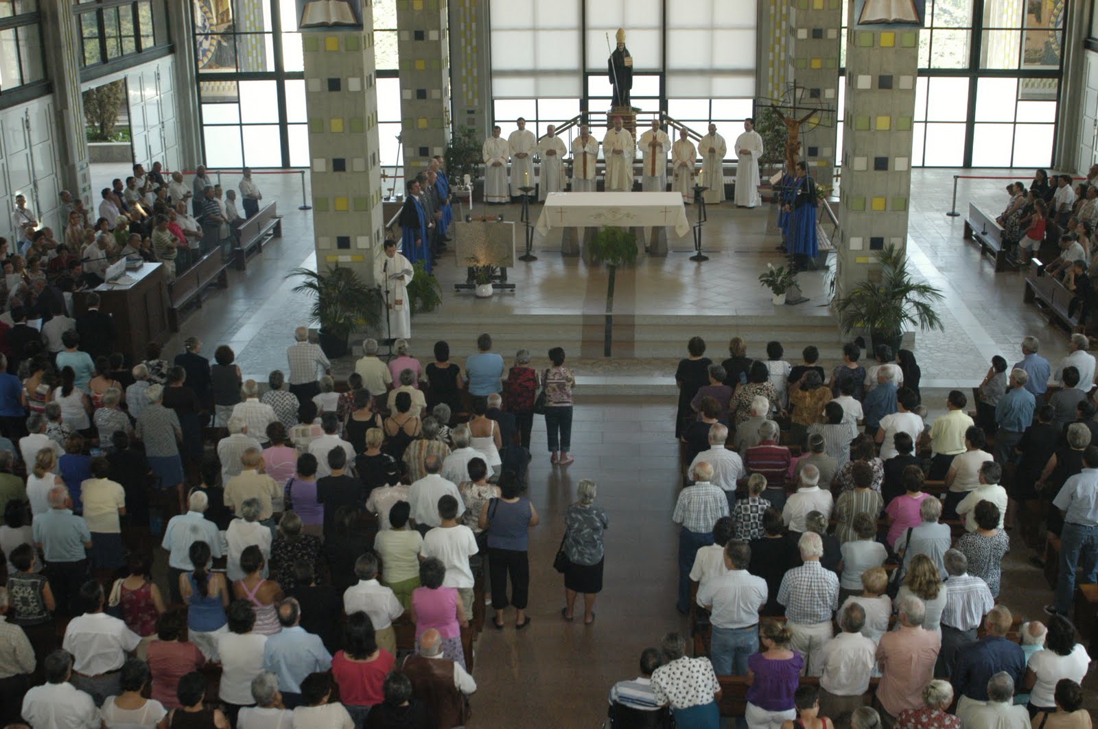 [p16.jpg]