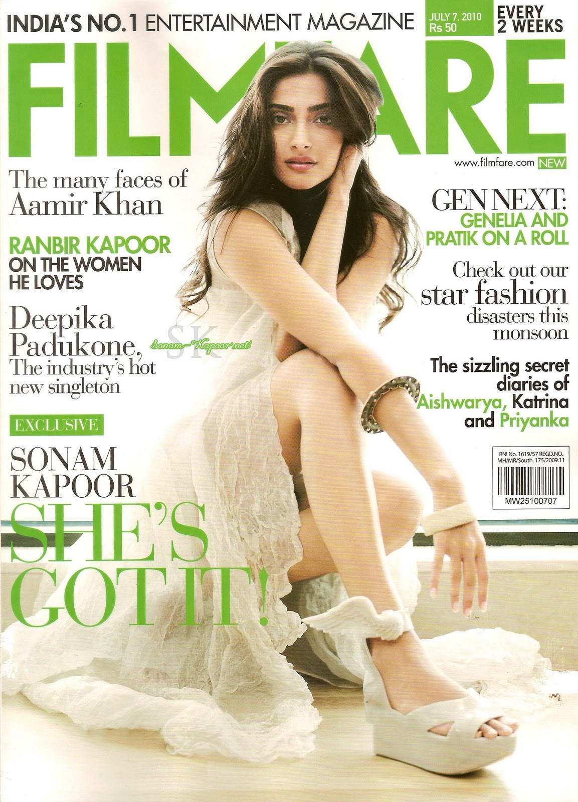 Sonam Kapoor | Indian Celeb Bare Feet Beauties!
