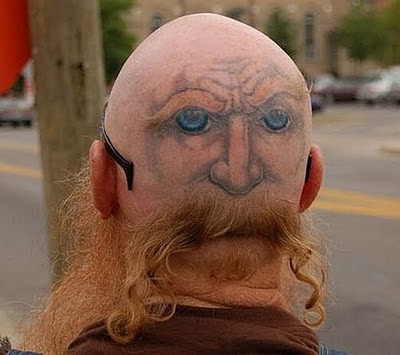 Tattoo Kepala ini biasanya dibuat di bagian kepala yang dicukur gundul