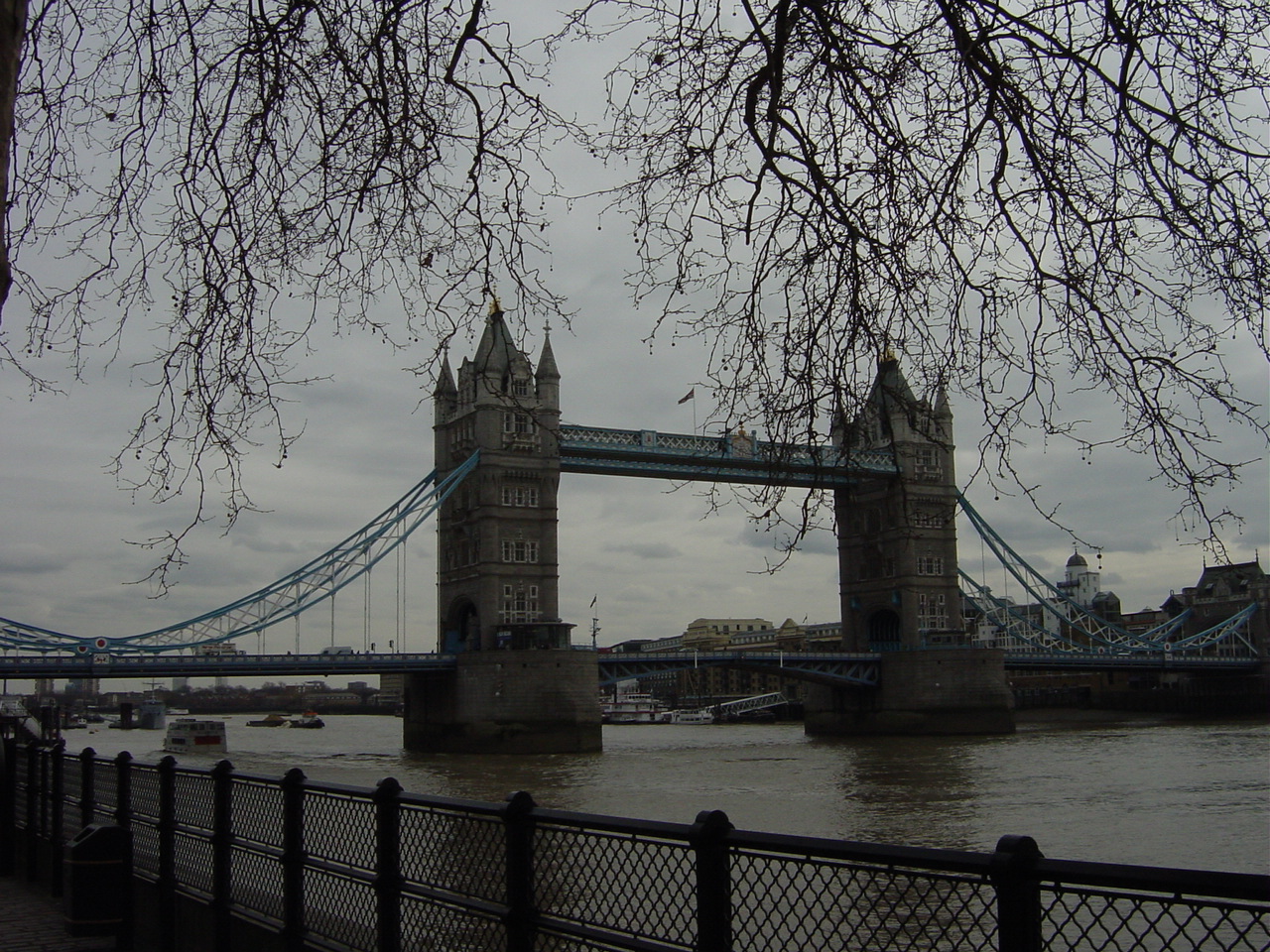 [Londres-marzo2005+114.jpg]