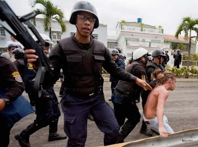 Imágenes de la represión chavista en Venezuela por las protestas estudiantiles Reprimen+estudiantes28