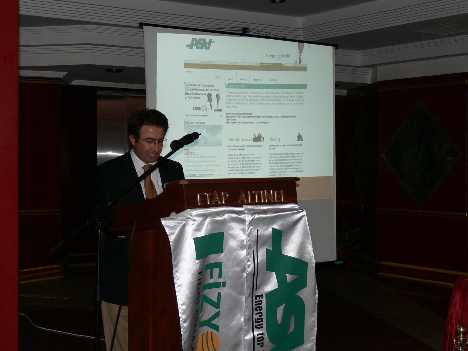 [P1120006.JPG]