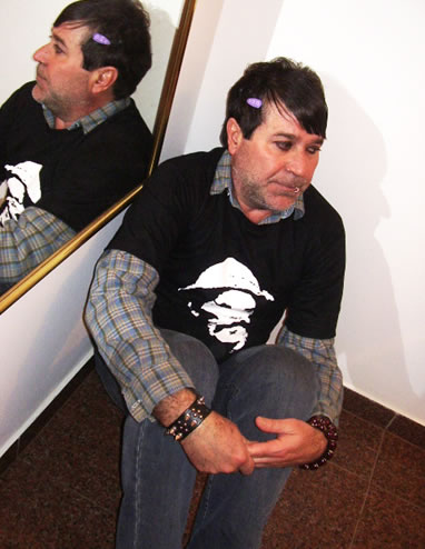 [emo.jpg]