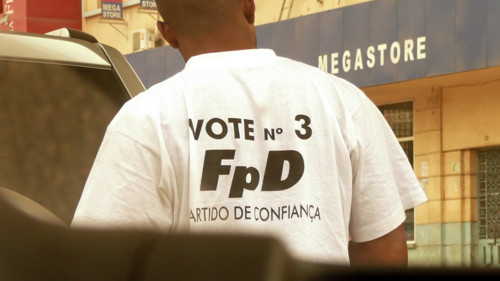 [PequenosPartidos.jpg]