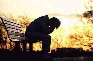 Featured image of post Foto De Homem Triste Chorando