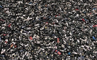 [cellPhoneHeap.jpg]