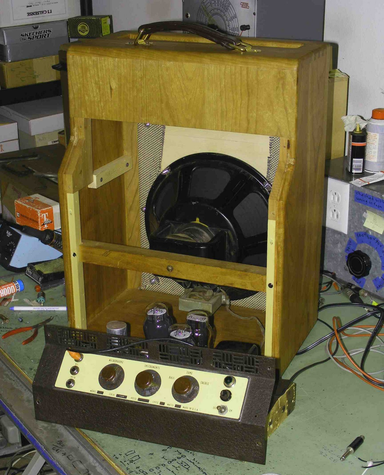 Grid Leak The Gibson Amp attack from 1947