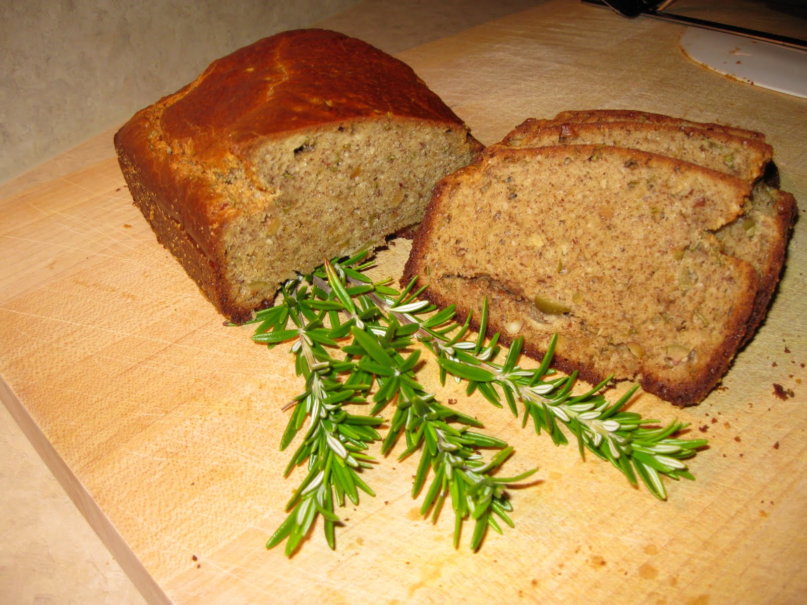 GlutenFree Cat OliveRosemary Bread