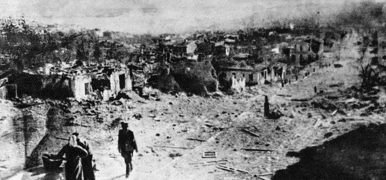 [Sebast_enRuines.jpg]