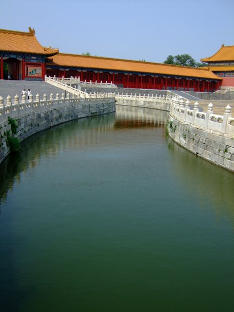 [The+Crystal+Jade+River.JPG]