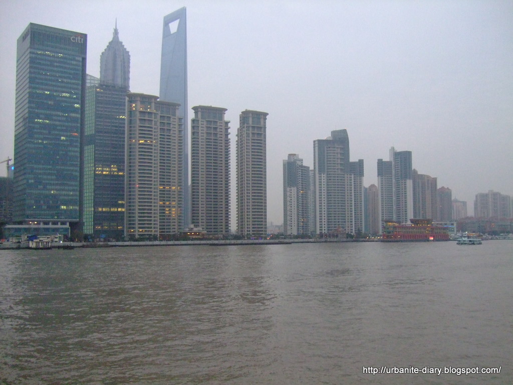 [Shanghai+Pudong+3.JPG]