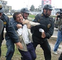 [represion_polical_marcha_jpeg.jpg]