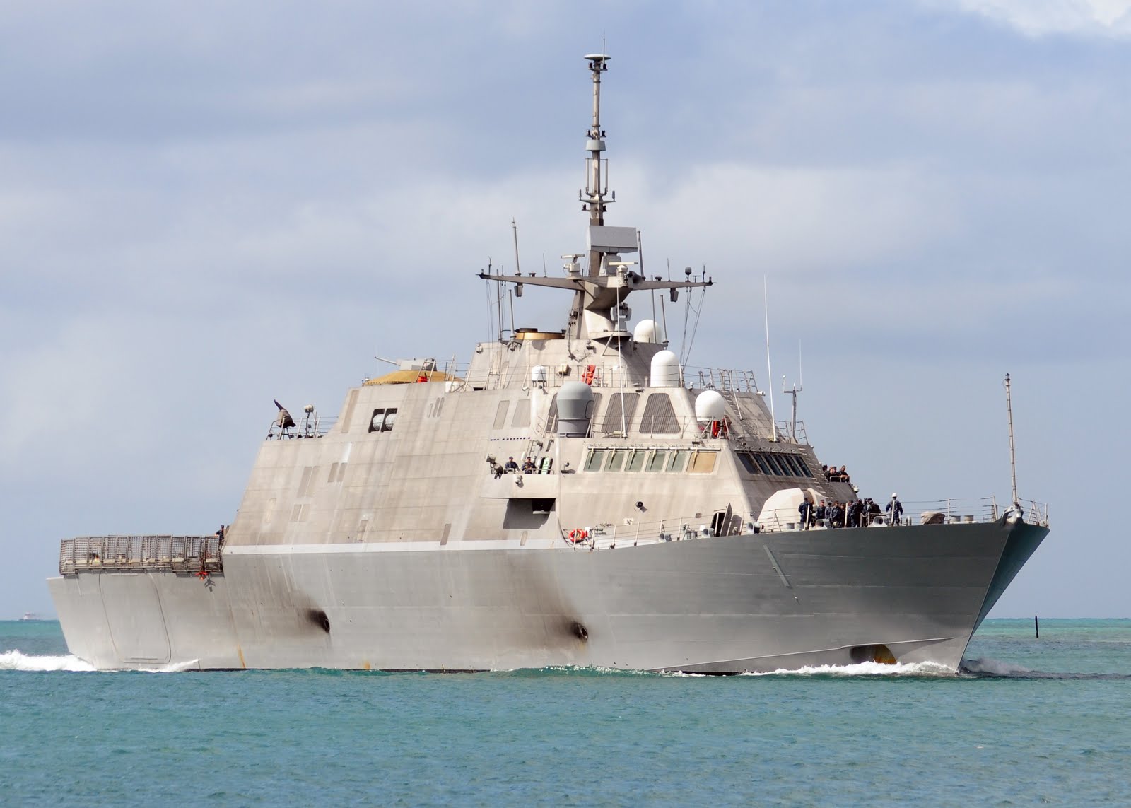 Naval Photos USS Freedom (LCS 1)
