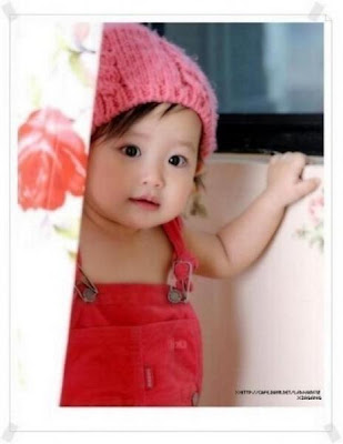 latest images of cute babies. latest wallpapers of cute babies. Labels: Beautiful Pics of Cute