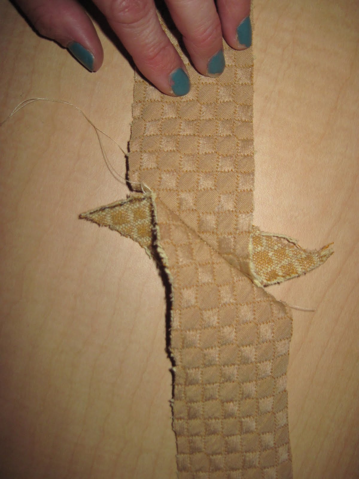 Elysian Studios How to Create Your Own Decorative Welting DIY Tutorial