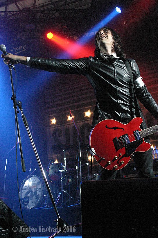 [Marko+onstage.jpg]