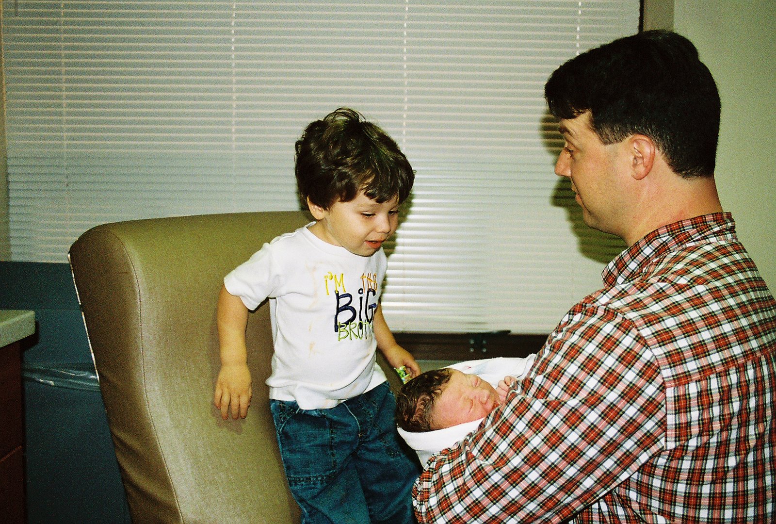 [626460-R1-022-9A_009.jpg]