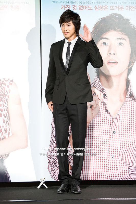 [b60f9bce19ffa116f8dc61f3.jpg]