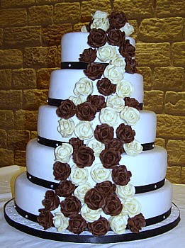 Crazy Cake Cake Design Thionville Metz Luxembourg Wedding Cake Cascade En 3 Chocolats Et Mariage En Photo