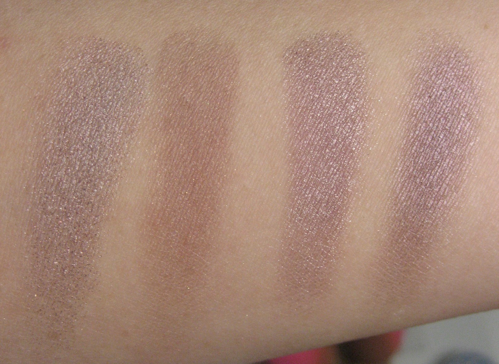 delicate hummingbird. L'Oreal Studio Secrets Eyeshadow