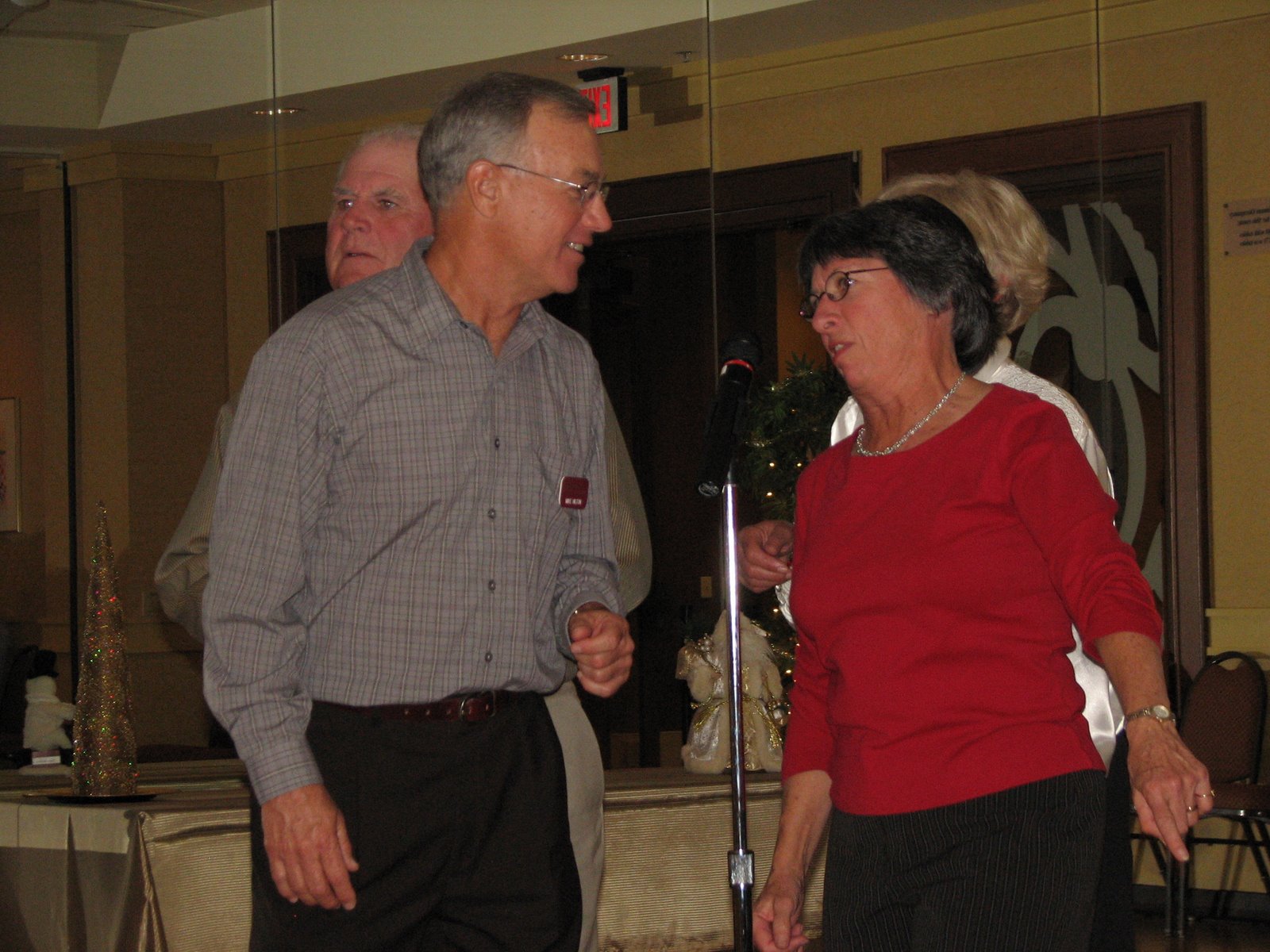 [Mike+and+Joanne+Hilton.JPG]