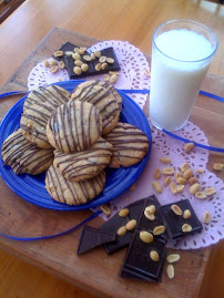 Chunky Peanut, Chocolate, and Cinnamon Cookies