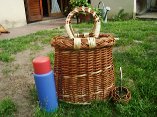 Elfo Artesanias: canasta de mimbre