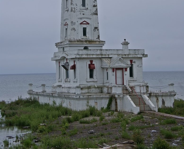 Neal's Lighthouse Blog Point Abino Lighthouse, Fort Erie, Ontario