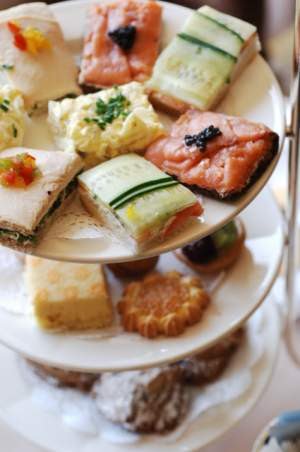 [high+tea.bmp]