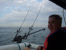IN late august 2008 fishing lake ontario with ALFIE B>