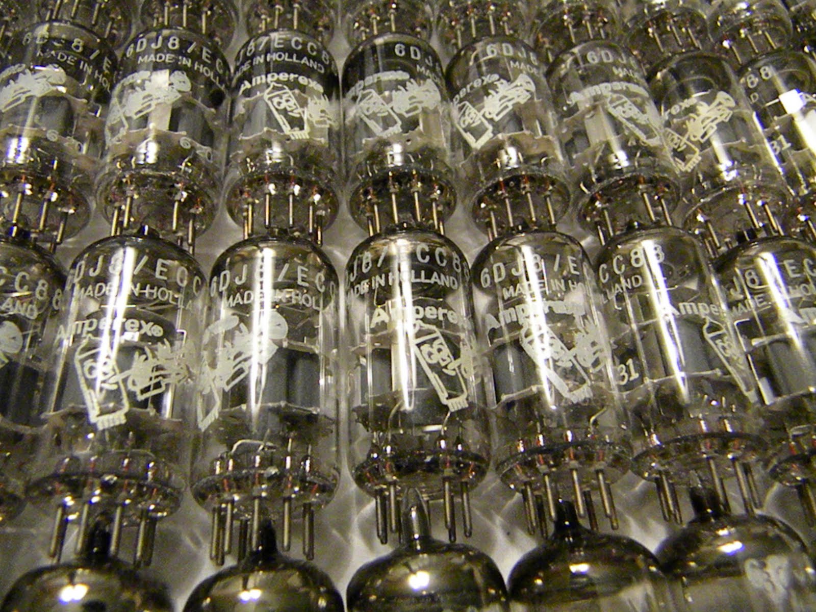 NOS Tube Store Amperex Bugle Boy 6DJ8/ECC88 Holland