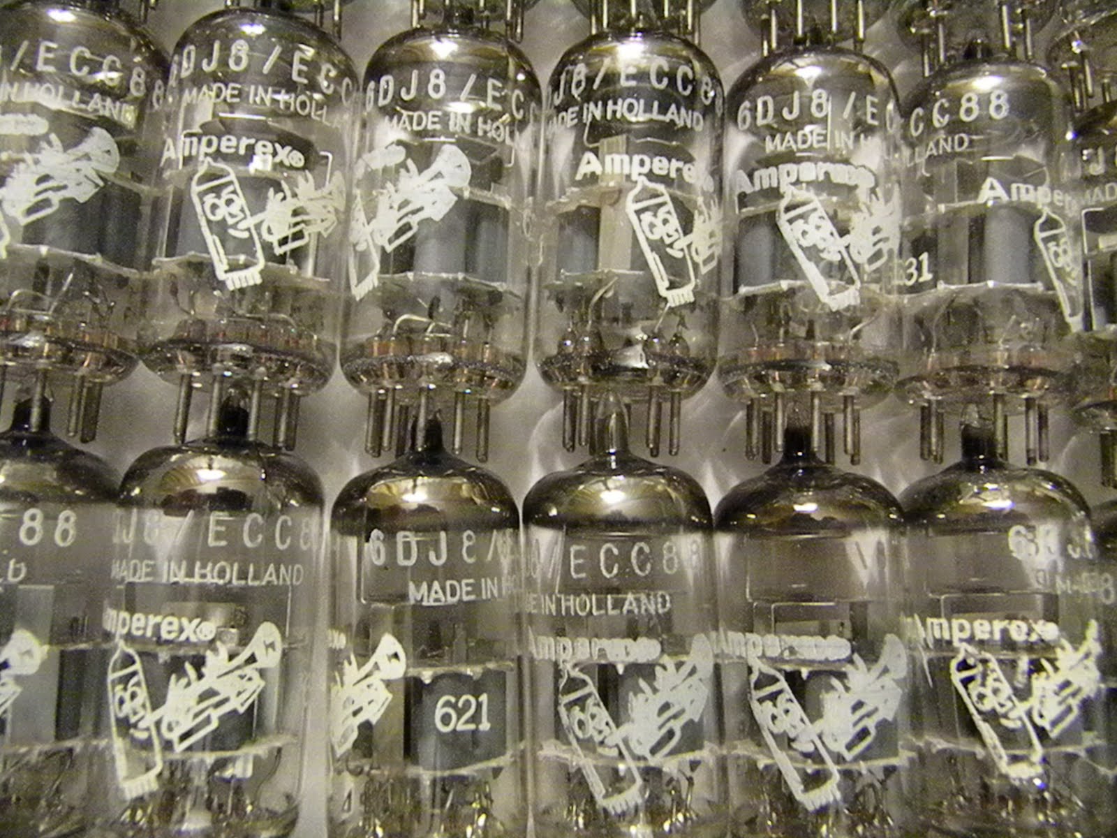 NOS Tube Store Amperex Bugle Boy 6DJ8/ECC88 Holland