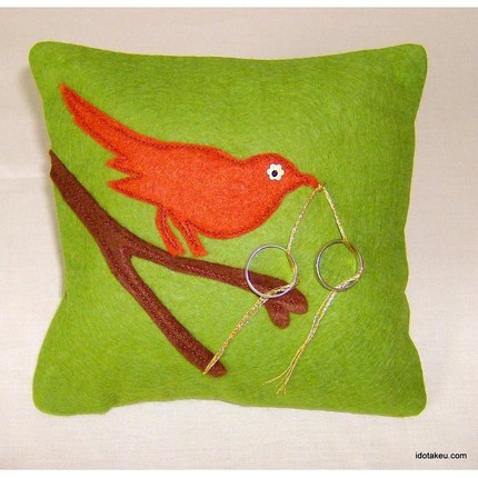 [birdpillow]
