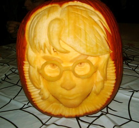 [Harry_Potter_pumpkin_carving_by_T_Yoshi.jpg]