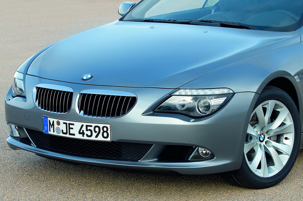 [Carscoop_08BMW6_014.JPG]
