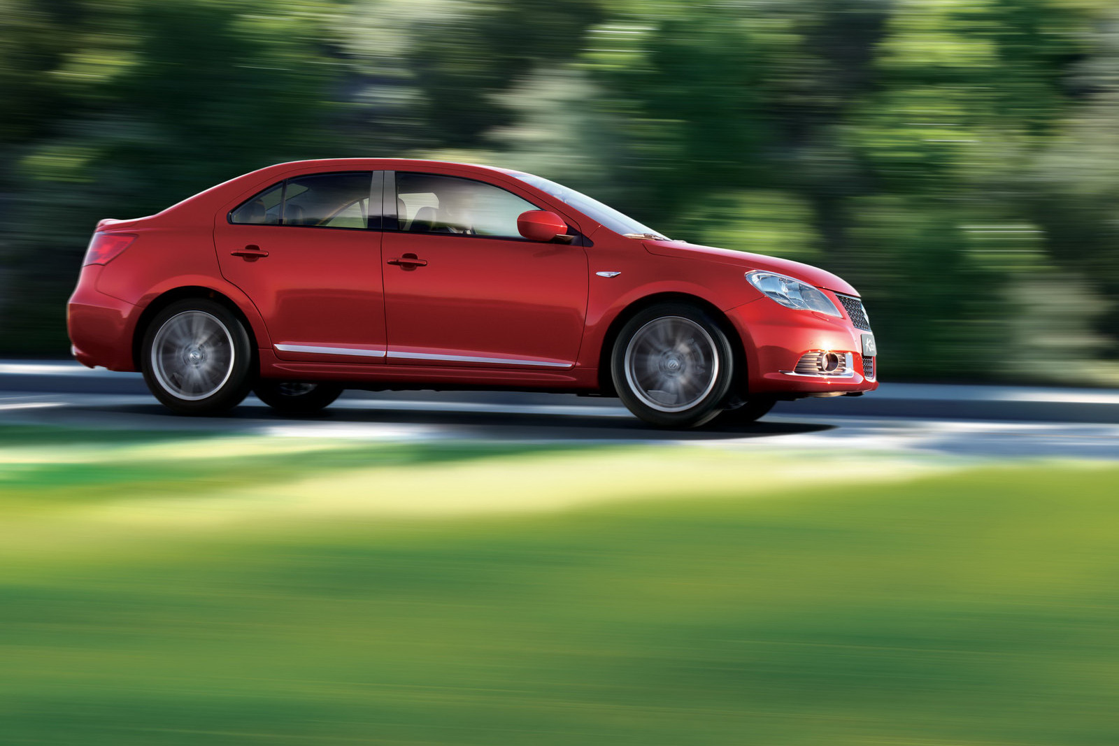http://1.bp.blogspot.com/_FoXyvaPSnVk/S8h7f8f_naI/AAAAAAACvsI/uQtM88eAyoo/s1600/Suzuki-Kizashi-3.JPG