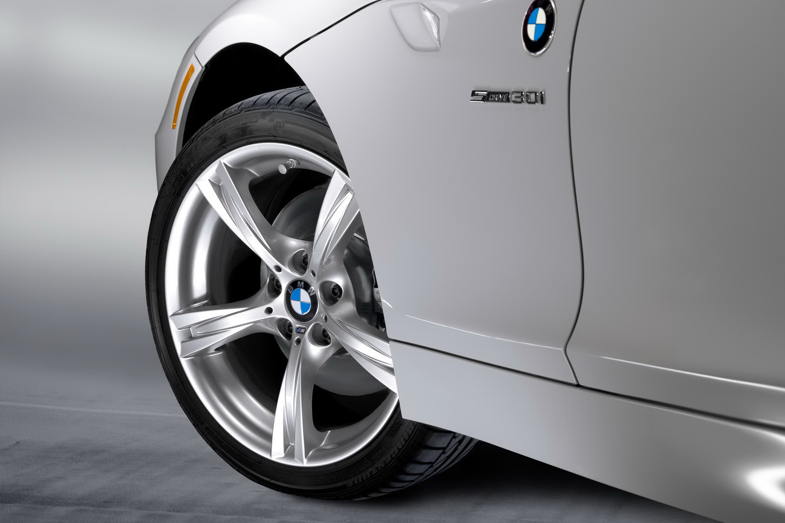 [BMW-Z4-M-Sports-3.JPG]